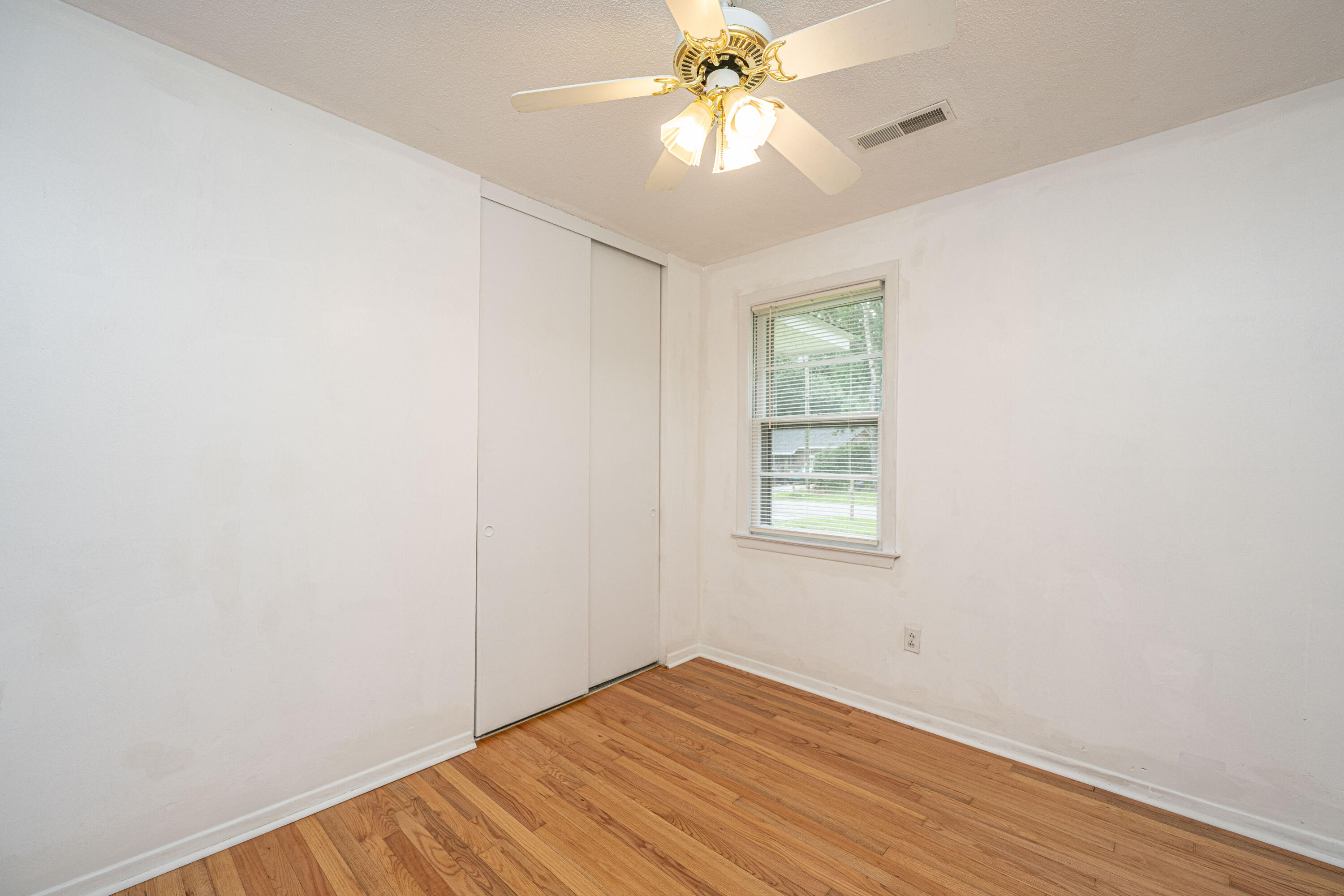 3142 Bonanza Road Charleston, SC 29414 - Photo 20 of 41 3142BonanzaRd026