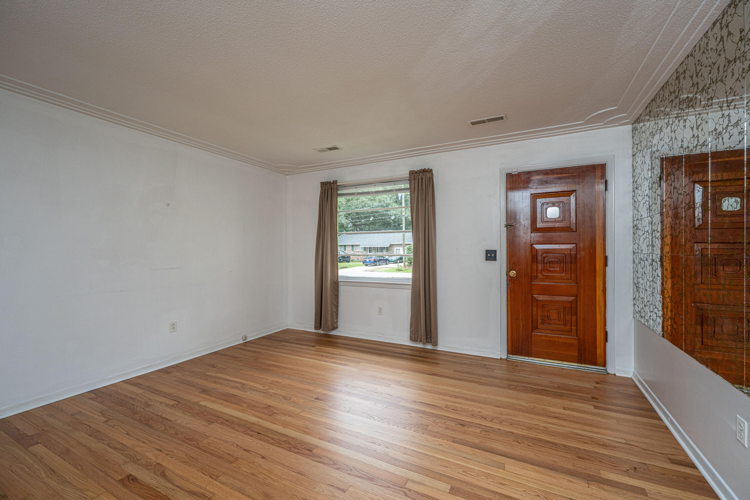 3142 Bonanza Road Charleston, SC 29414 - Photo 8 of 41 3142BonanzaRd008