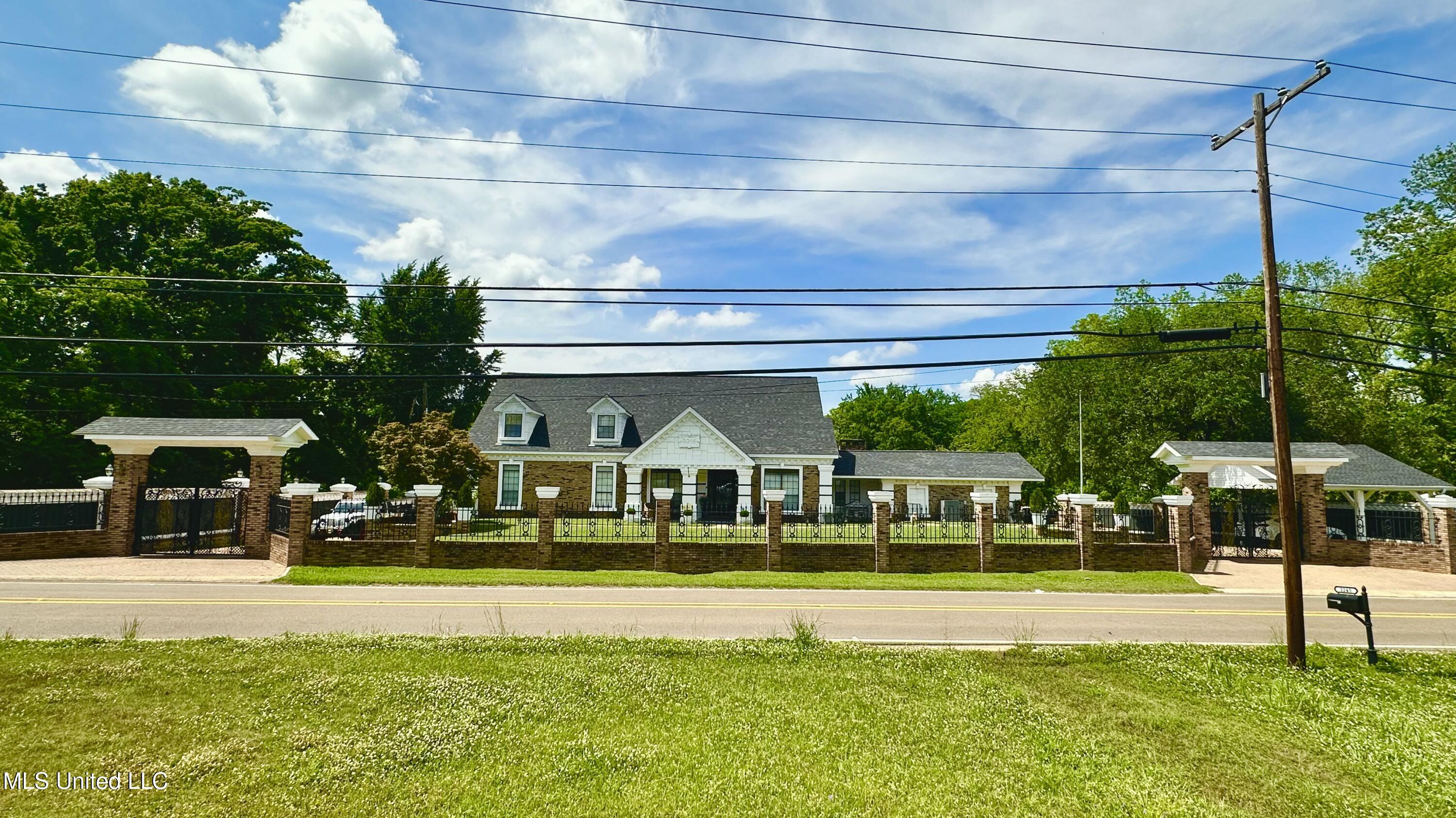 2245 Culkin Road Vicksburg, MS 39183 - Photo 1 of 100 IMG_1210 2