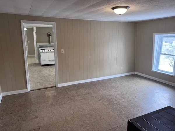 $2,450 | 308 Plantation Street, Unit 3, Worcester, MA 01604