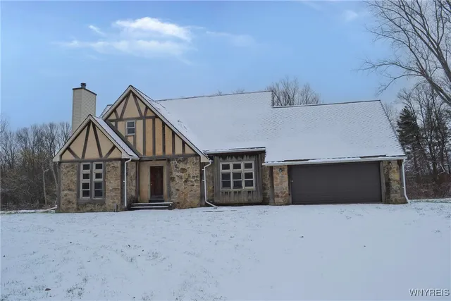 $179,900 | 9716 Mountain Road, Royalton, NY 14105