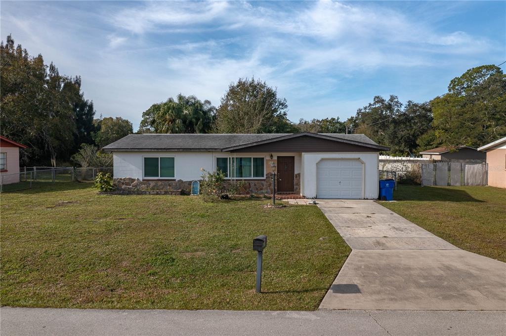 2403 Cleveland Road Sebring, FL 33870 - Photo 1 of 1 FRONT OF HOME