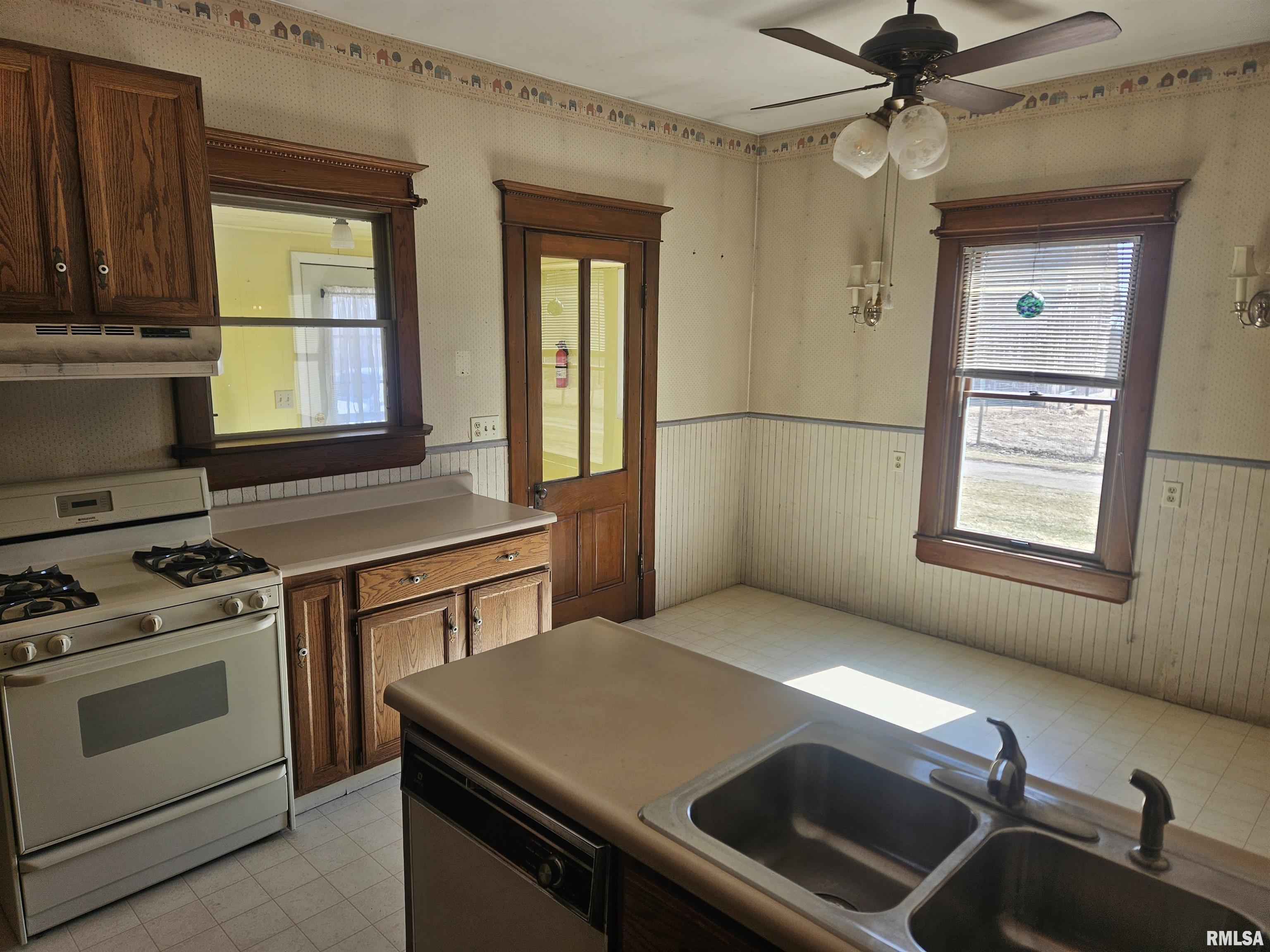 2922 South Turbett Road Hanna City, IL 61536 - Photo 20 of 44