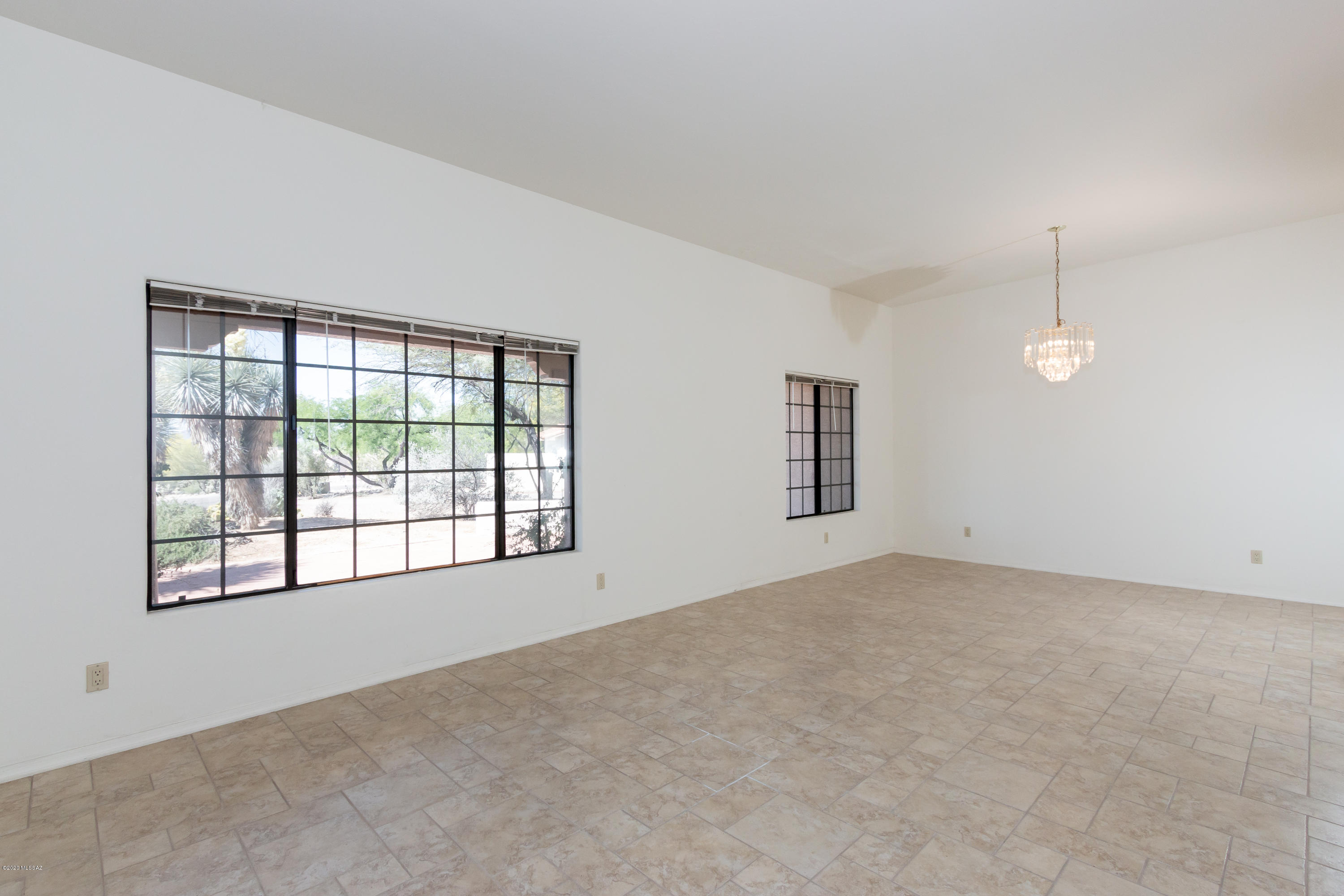 910 West Los Altos Road Tucson, AZ 85704 - Photo 4 of 42 Gallery Image 4