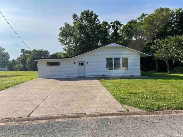$214,900 | 208 Dorris Drive, Metropolis, IL 62960