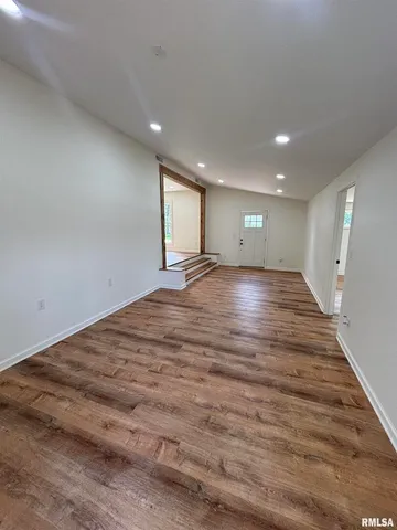 $214,900 | 208 Dorris Drive, Metropolis, IL 62960