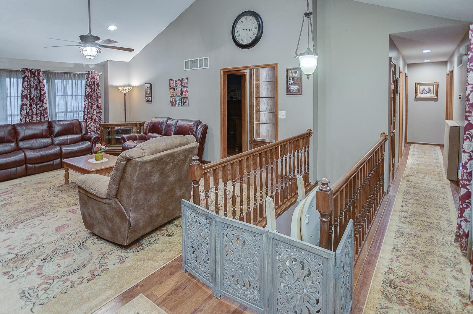 4408 Thatcher Road Alton, IL 62002 - Photo 8 of 68 Gallery Image 8