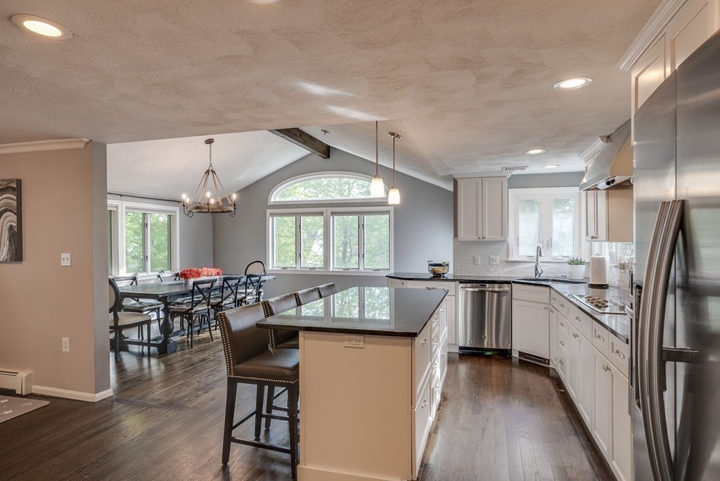 22 Sable Road Salem, MA 01970 - Photo 1 of 28 Gallery Image 1