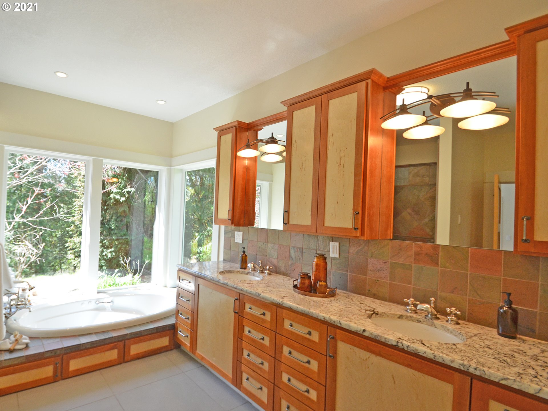 14919 South Beaton Road Oregon City, OR 97045 - Photo 11 of 32 Gallery Image 11