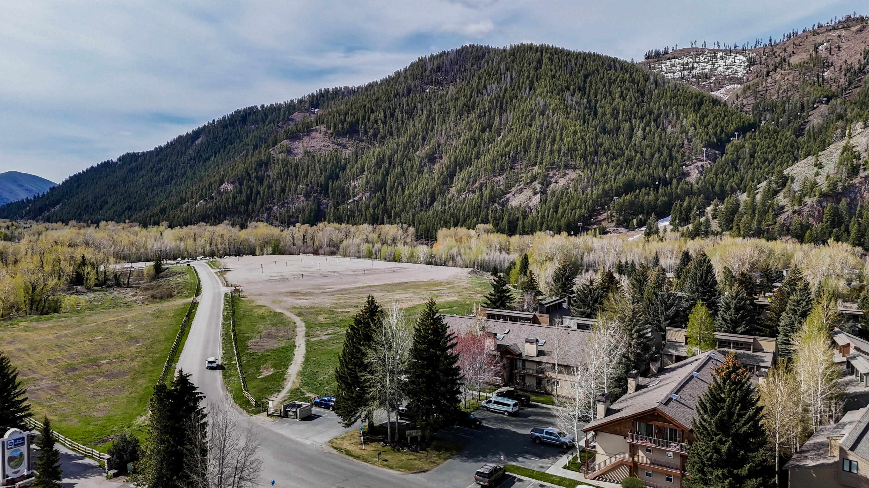 291 South 3rd Avenue, Unit 25 Ketchum, ID 83340 - Photo 3 of 19 outdoor playground