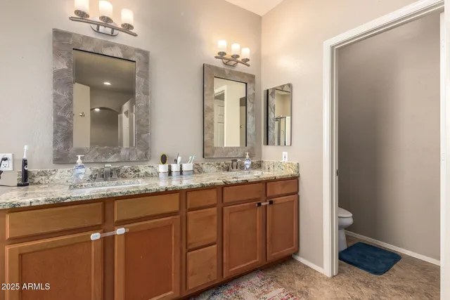 a view of entryway with a front door