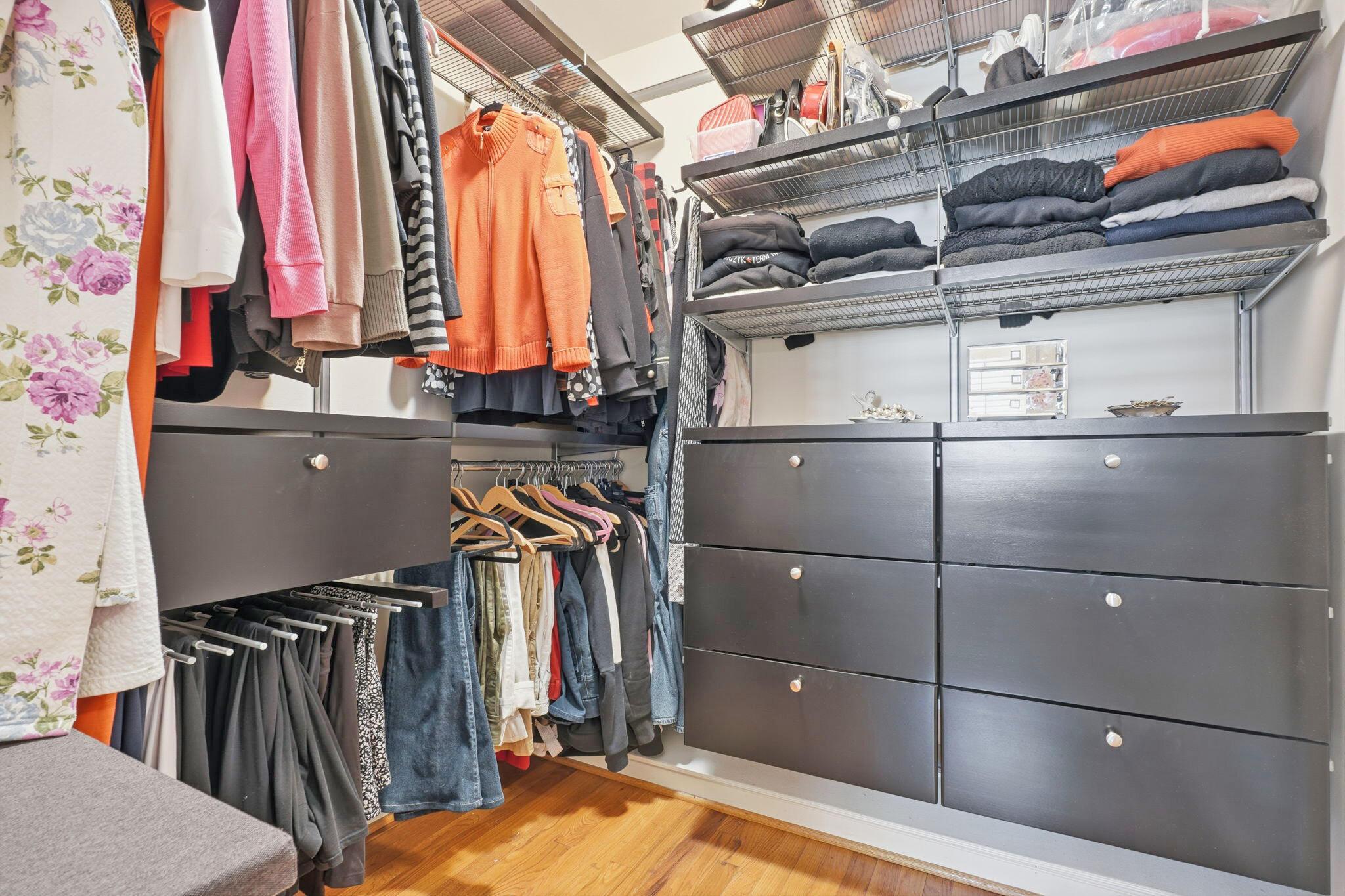 227 South Chesterfield Road Columbus, OH 43209 - Photo 34 of 77 Walk-in Closet