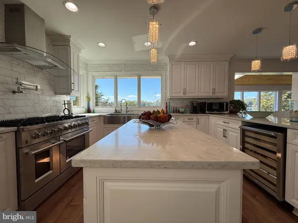 $1,299,995 | 404 Woodbrook Road, Lancaster, VA 22503