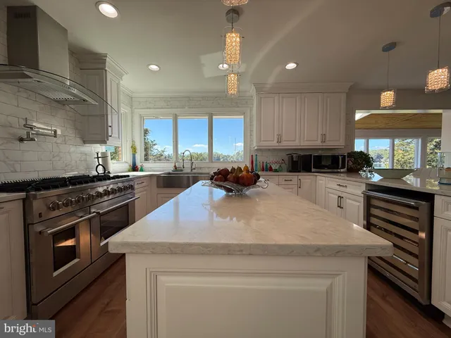 $1,299,999 | 404 Woodbrook Road, Lancaster, VA 22503