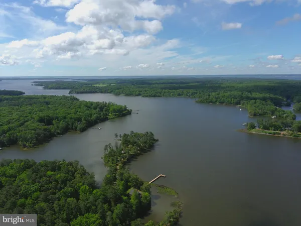 $1,299,995 | 404 Woodbrook Road, Lancaster, VA 22503