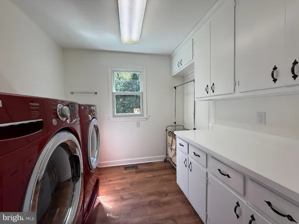 $1,299,995 | 404 Woodbrook Road, Lancaster, VA 22503