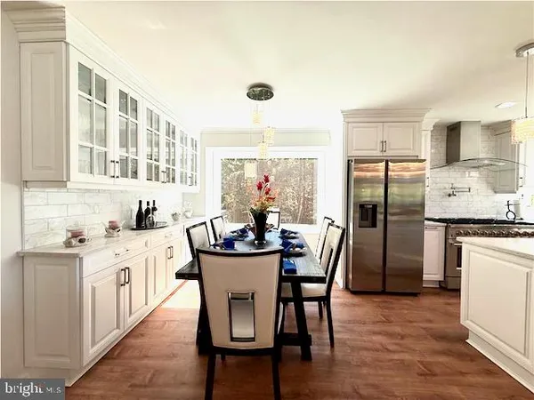 $1,299,995 | 404 Woodbrook Road, Lancaster, VA 22503