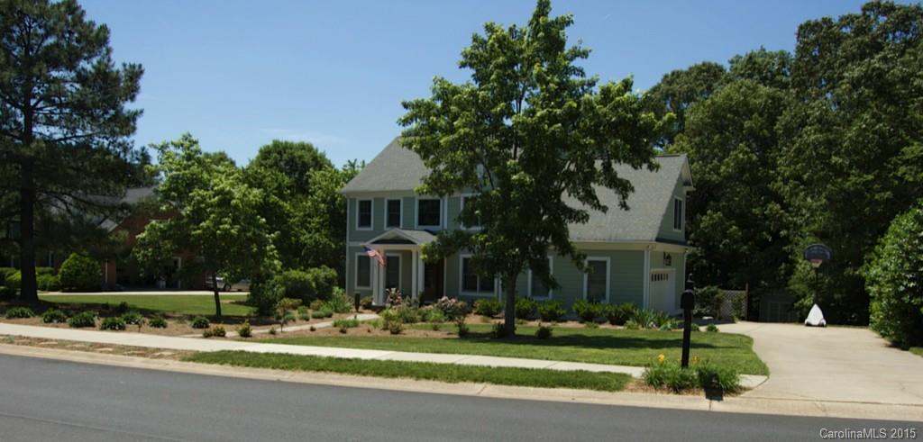 190 Kimberly Road Davidson, NC 28036 - Photo 2 of 21 a front view of a house with a yard