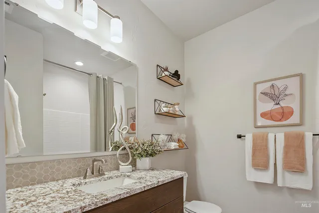 $447,990 | 1588 Southwest Silverstone Avenue, Mountain Home, ID 83647