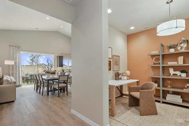 $447,990 | 1588 Southwest Silverstone Avenue, Mountain Home, ID 83647