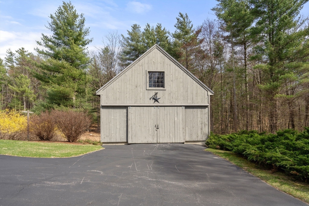 92 Allen Hill Road Brimfield, MA 01010 - Photo 5 of 39