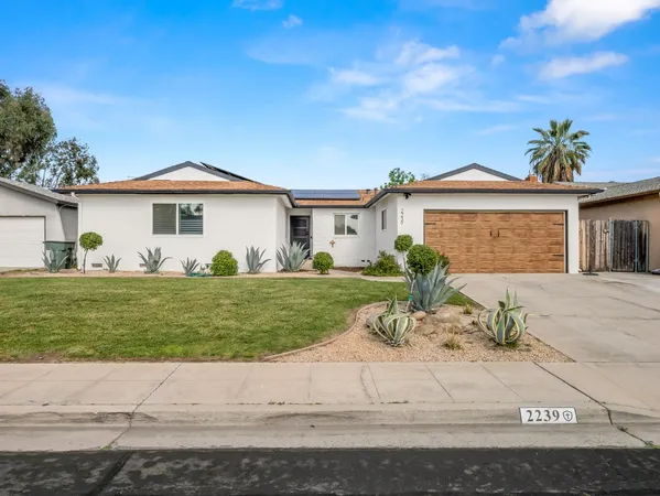 $429,999 | 2239 Sunnyside Avenue, Clovis, CA 93611