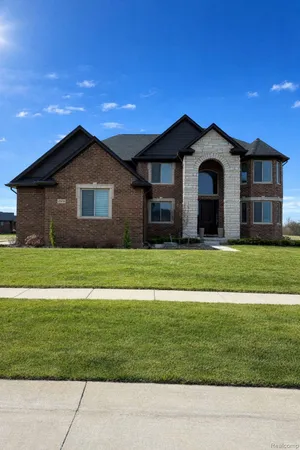 $894,900 | 15870 Via Manzoni, Macomb, MI 48042
