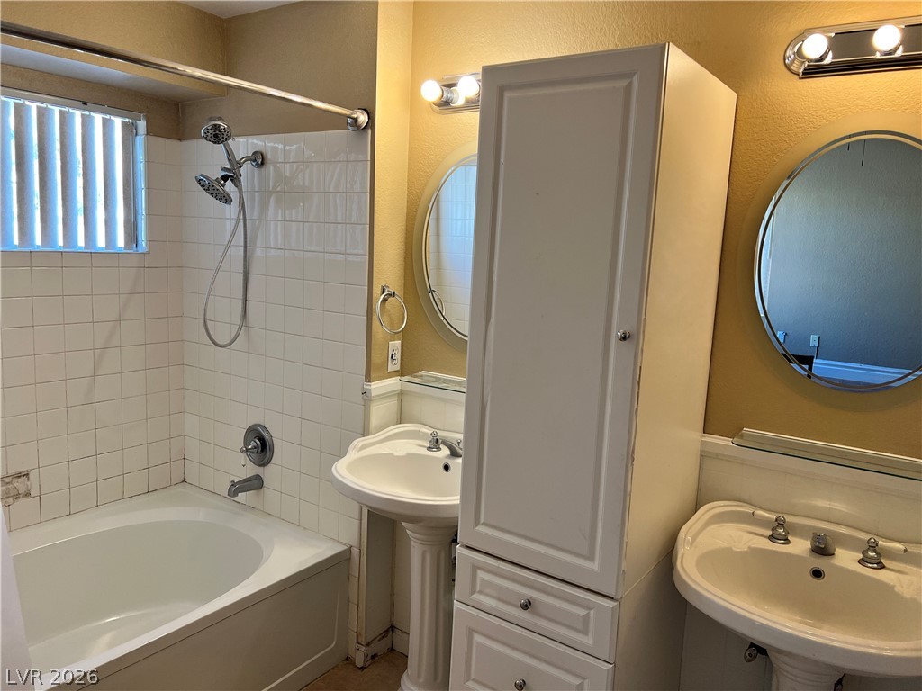 5705 Cliff Point Las Vegas, NV 89149 - Photo 13 of 15