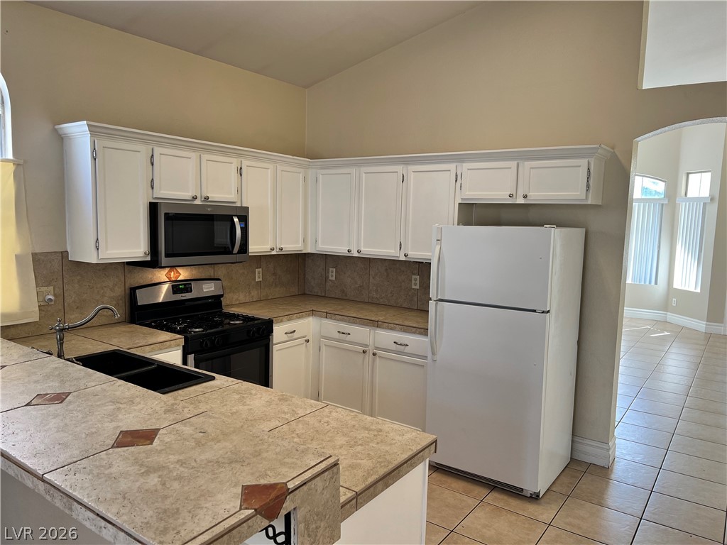 5705 Cliff Point Las Vegas, NV 89149 - Photo 5 of 15