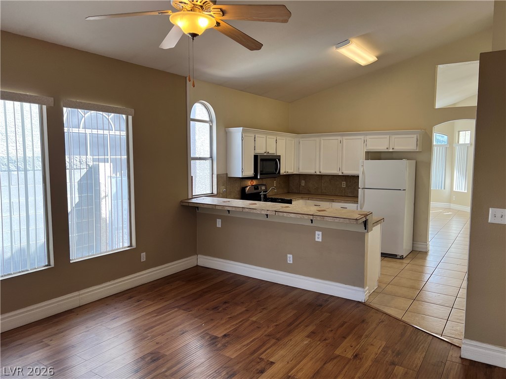 5705 Cliff Point Las Vegas, NV 89149 - Photo 9 of 15