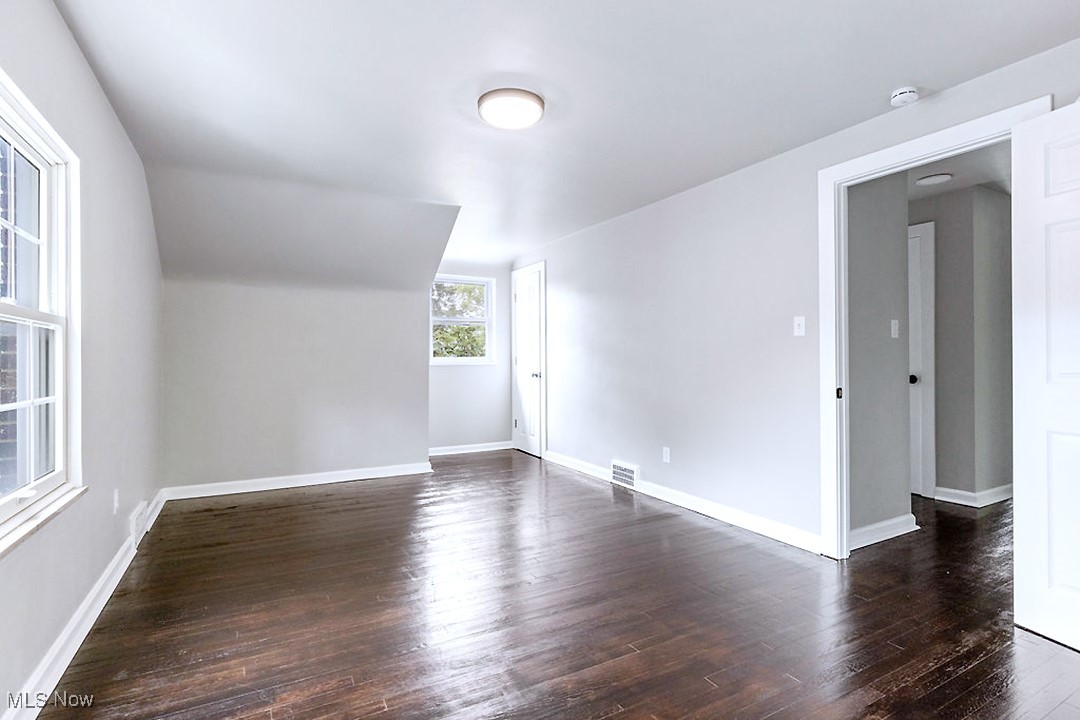 3463 Edison Road Cleveland Heights, OH 44121 - Photo 15 of 24