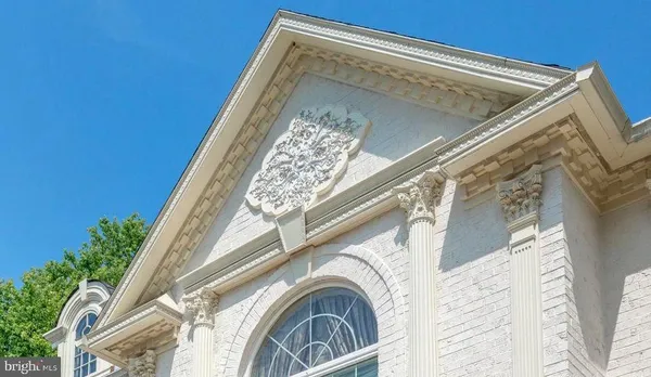 $4,800,000 | 423 Seneca Road, Great Falls, VA 22066