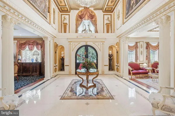 $4,800,000 | 423 Seneca Road, Great Falls, VA 22066