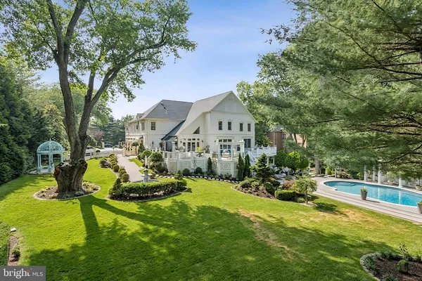 $4,800,000 | 423 Seneca Road, Great Falls, VA 22066