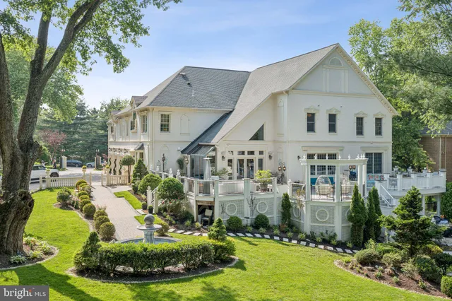 $4,800,000 | 423 Seneca Road, Great Falls, VA 22066