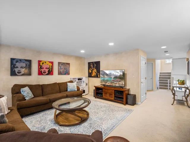 $529,000 | 3901 Knightsbridge Close, Unit 3901, Worcester, MA 01609