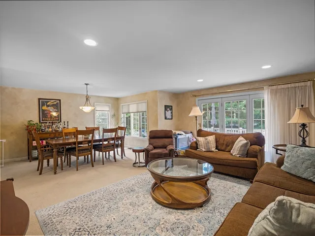 $529,000 | 3901 Knightsbridge Close, Unit 3901, Worcester, MA 01609