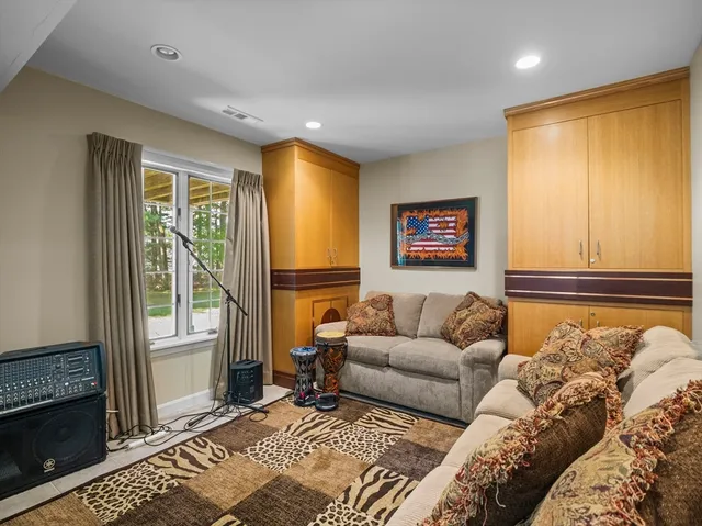 $529,000 | 3901 Knightsbridge Close, Unit 3901, Worcester, MA 01609