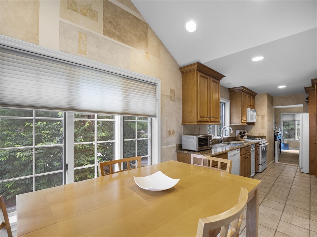 3901 Knightsbridge Close, Unit 3901 Worcester, MA 01609 - Photo 7 of 42