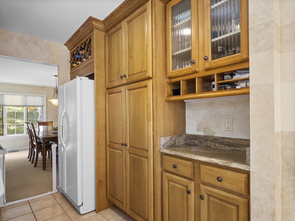 3901 Knightsbridge Close, Unit 3901 Worcester, MA 01609 - Photo 8 of 42