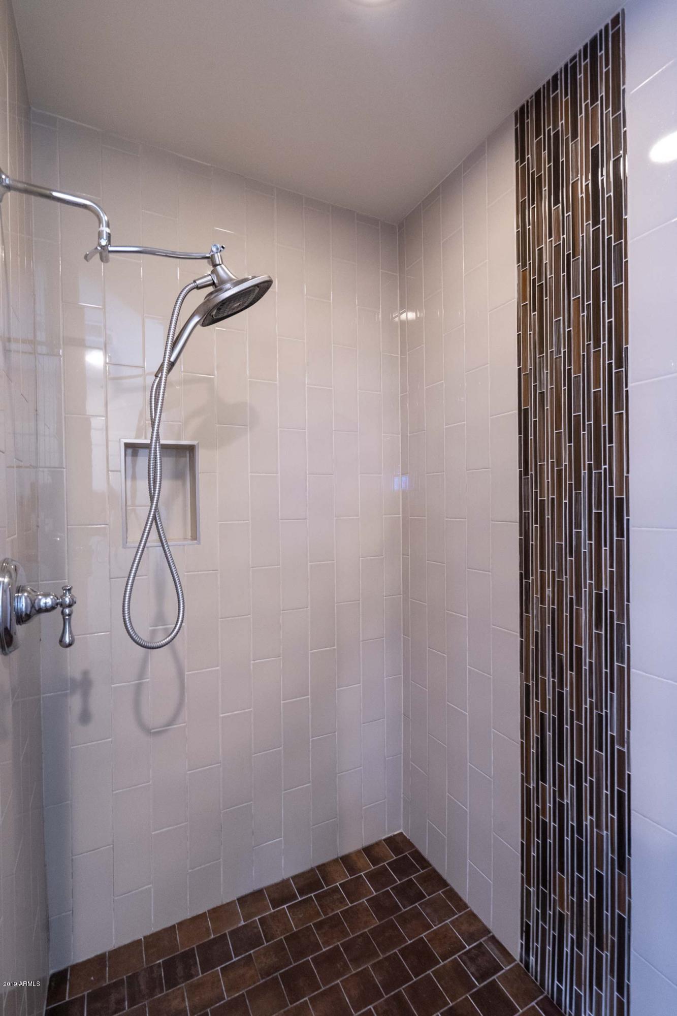 206 West Roma Avenue Phoenix, AZ 85013 - Photo 13 of 49 MBA Shower
