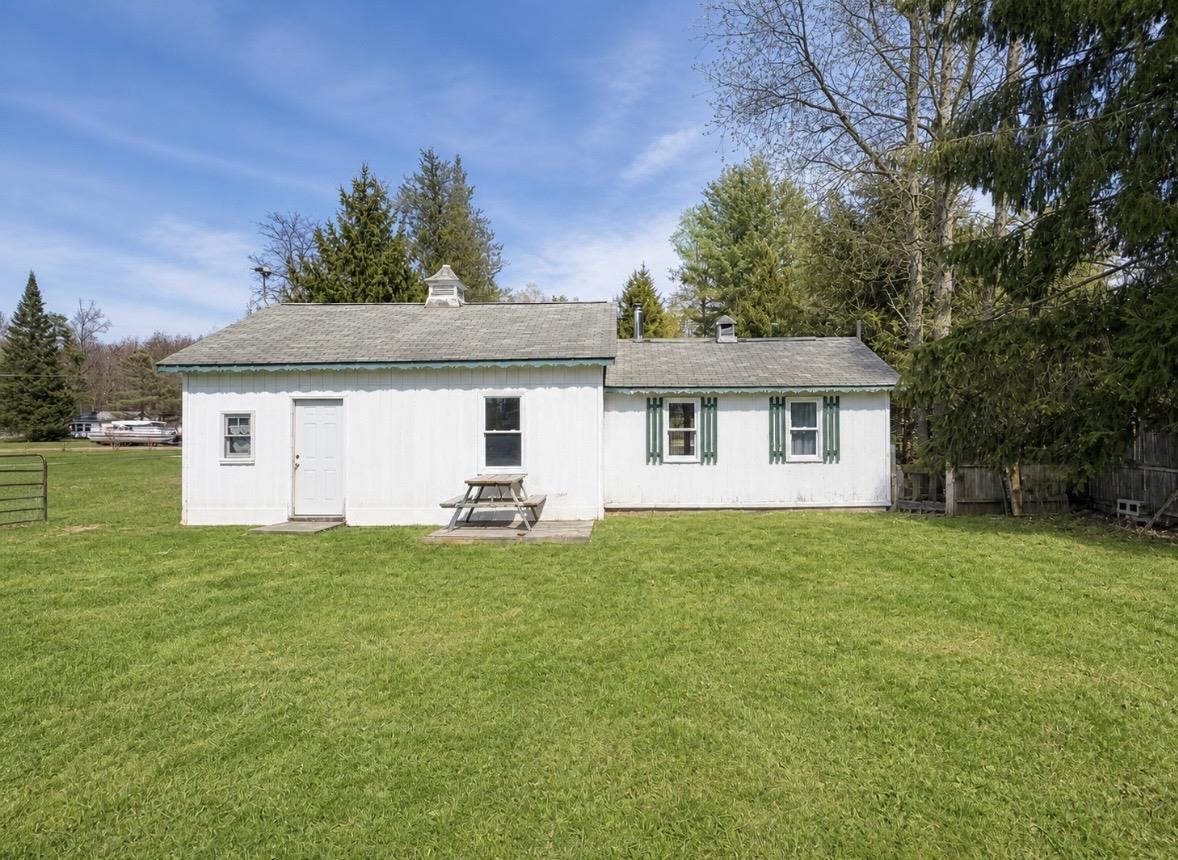 4215 Oak Flats Road Harrison, MI 48625 - Photo 18 of 21