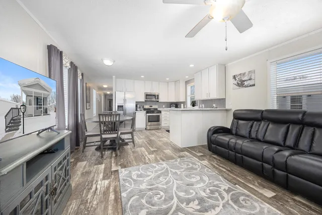 $104,000 | 6939 Vinewood Avenue Northeast, Belmont, MI 49306