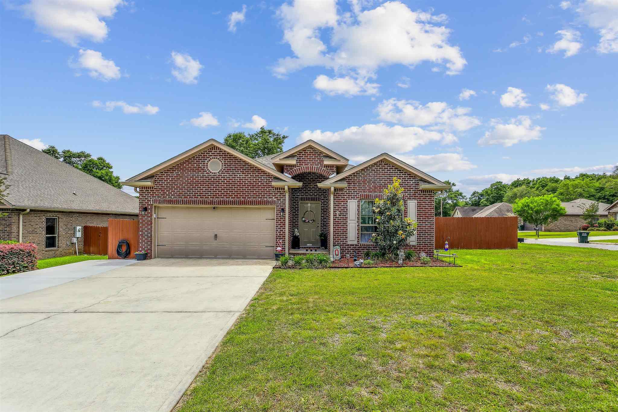 5912 Rustic Ridge Circle Milton, FL 32570 - Photo 2 of 40