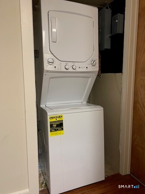 4666 Main Street, Unit 2B Bridgeport, CT 06606 - Photo 14 of 16 a utility room with dryer and washer
