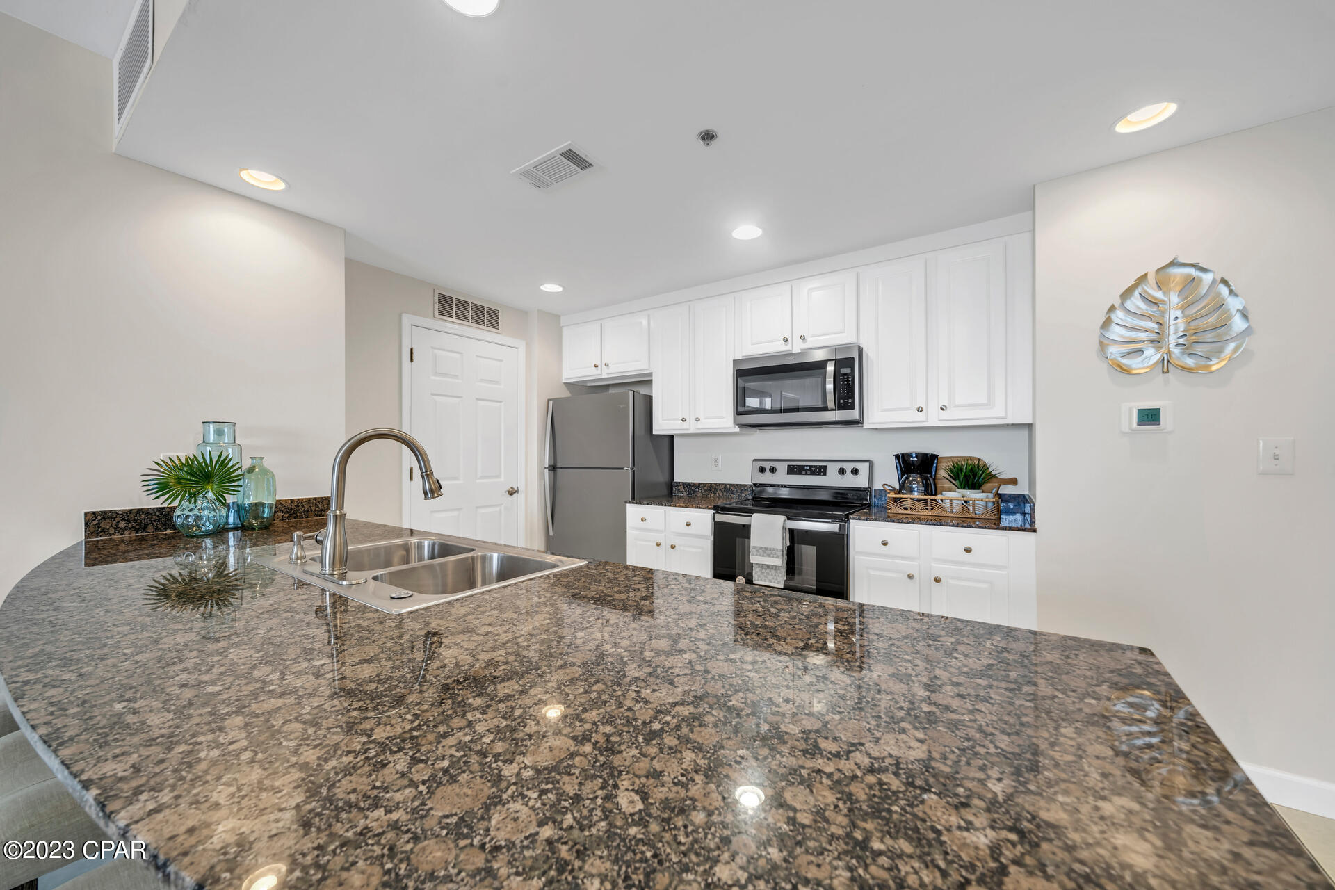 17739 Front Beach Road, Unit 2004W Panama City Beach, FL 32413 - Photo 19 of 42