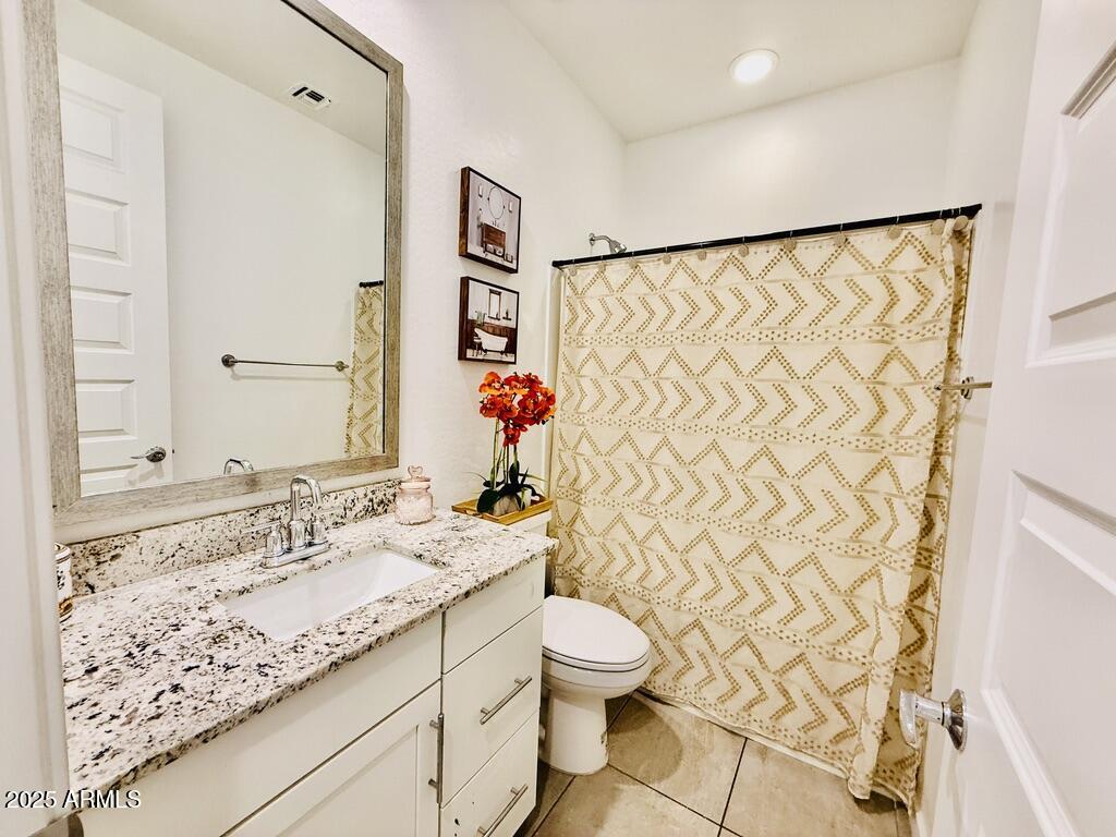 1657 West Monte Way Phoenix, AZ 85041 - Photo 19 of 28 31E5264F-FBB6-4B00-93E4-CA0BE8A7A6B0_1_1