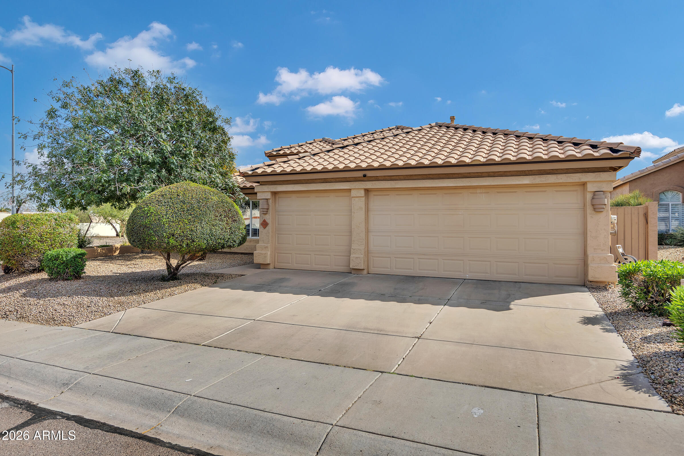 4629 East Gold Poppy Way Phoenix, AZ 85044 - Photo 41 of 46 a view of a entryway