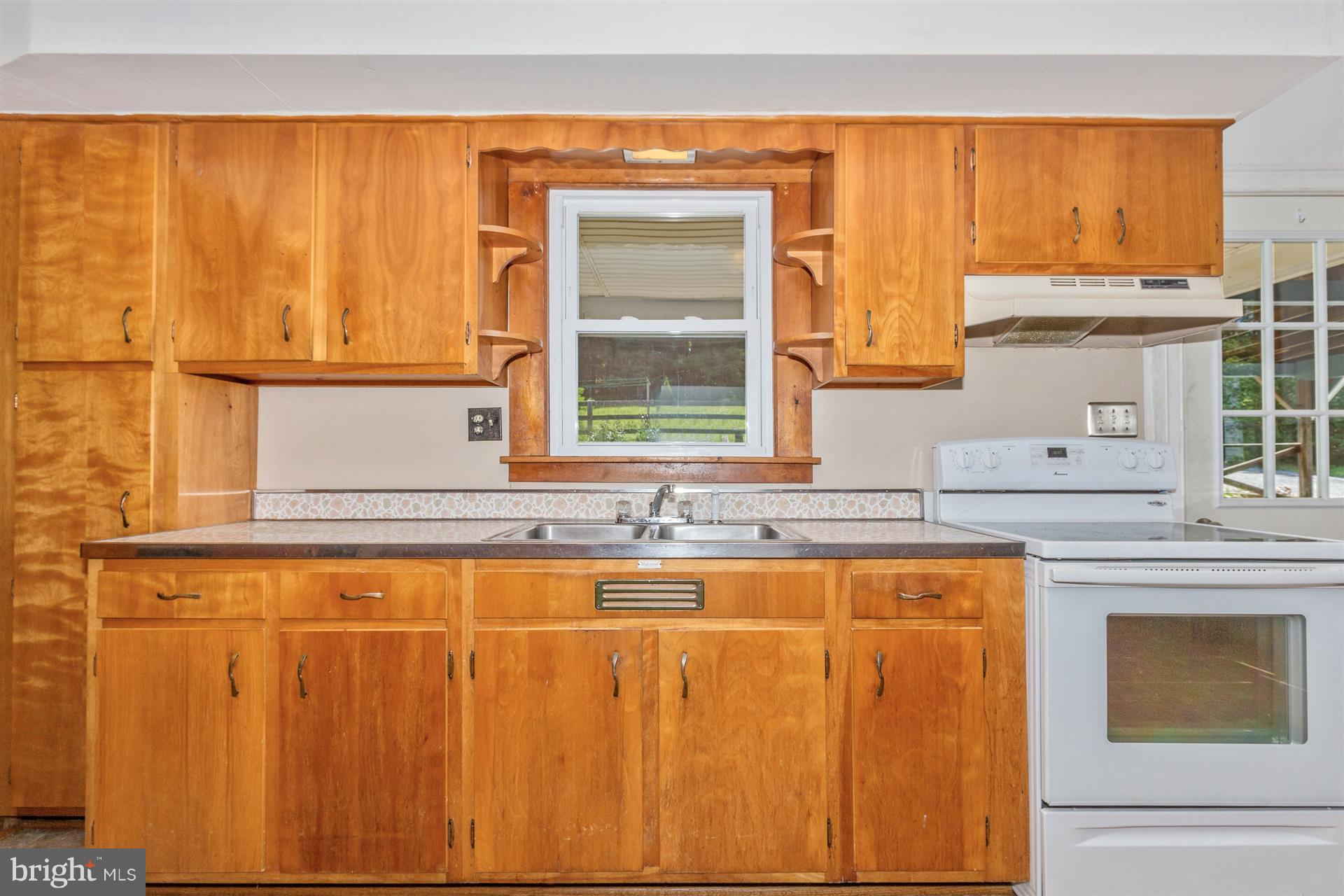 5405 Buffalo Road Mount Airy, MD 21771 - Photo 17 of 30 Kitchen