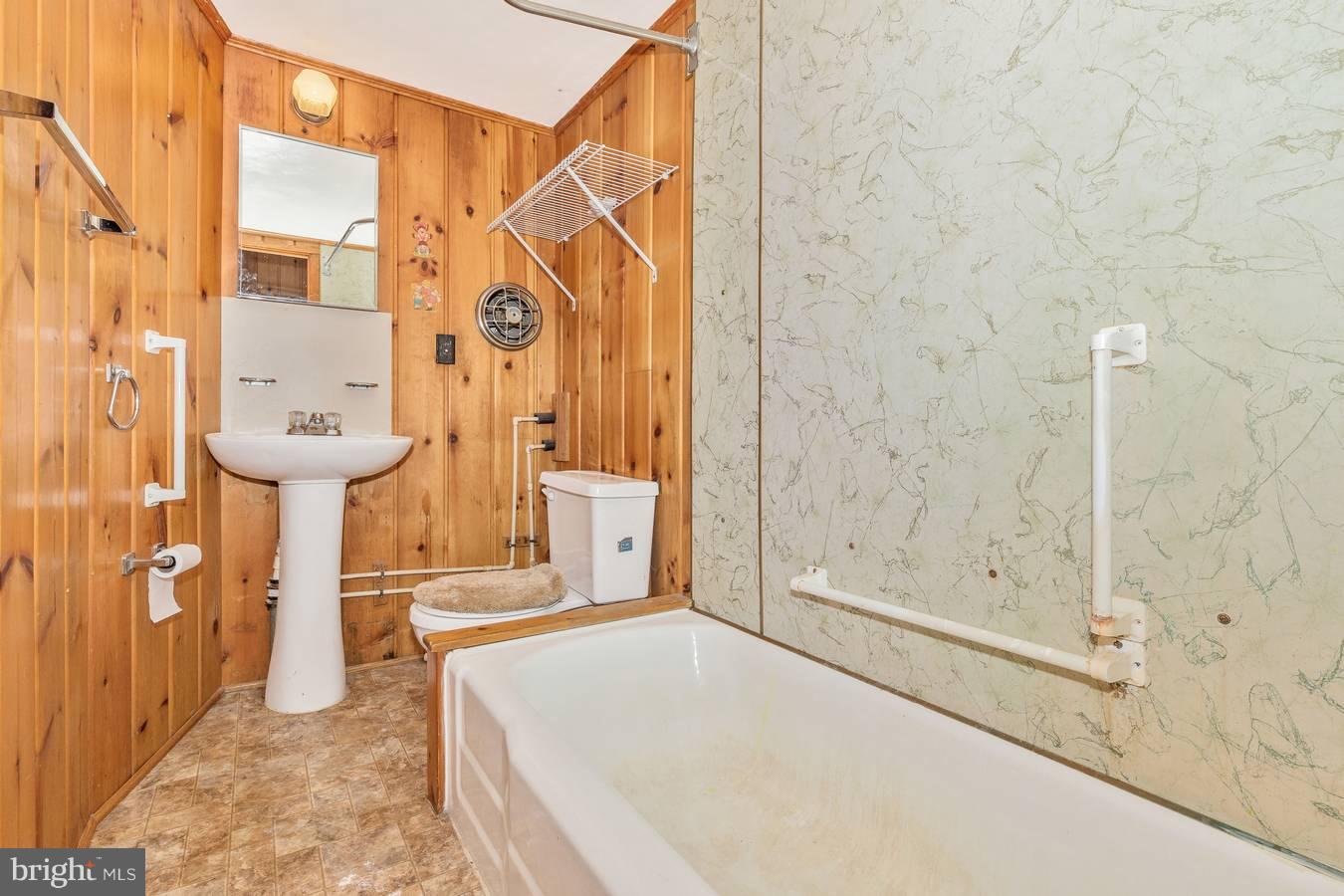 5405 Buffalo Road Mount Airy, MD 21771 - Photo 18 of 30 Bath